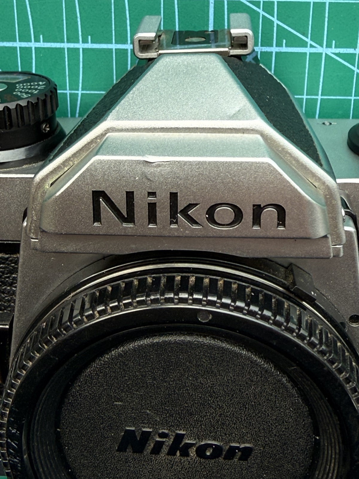 [Near Mint] Nikon New FM2 FM2n Silver 35mm SLR Film Camera Honeycomb Shutter JPN