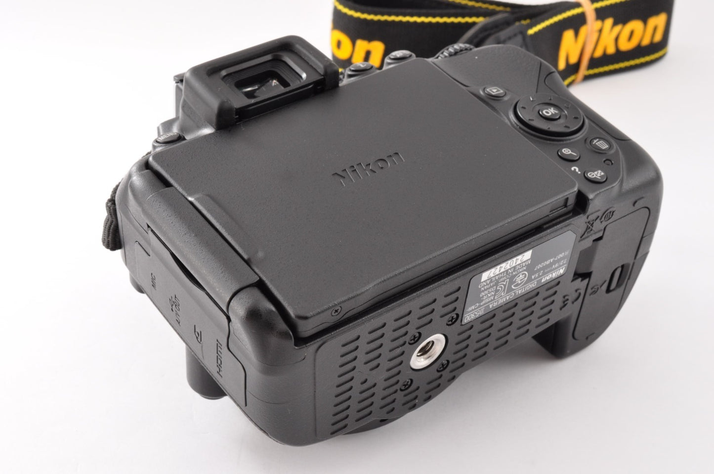 [MINT / 544shots ] Nikon D5300 + AF-P 18-55mm VR Lens Kit Black from Japan _1747