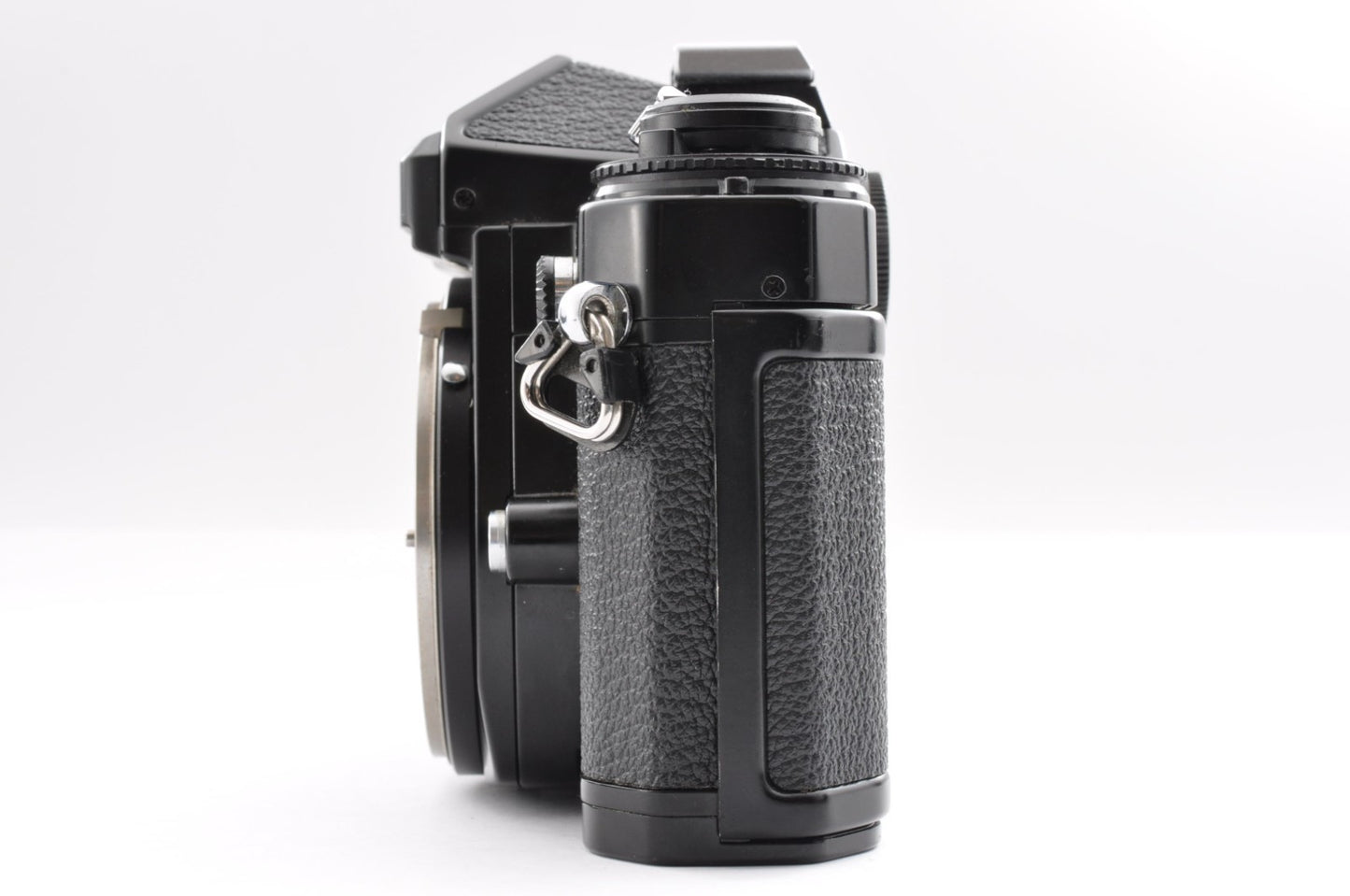 [Near MINT] Nikon FE Black Body 35mm Film MF SLR Camera from JAPAN _1680