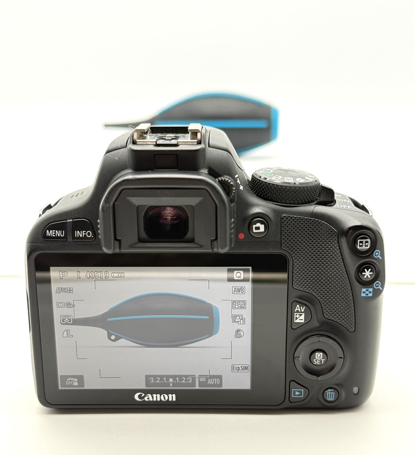 [ Shot 8614 ] Canon EOS Rebel SL1 (Kiss X7 / 100D) 18-55mm IS STM [Near Mint]