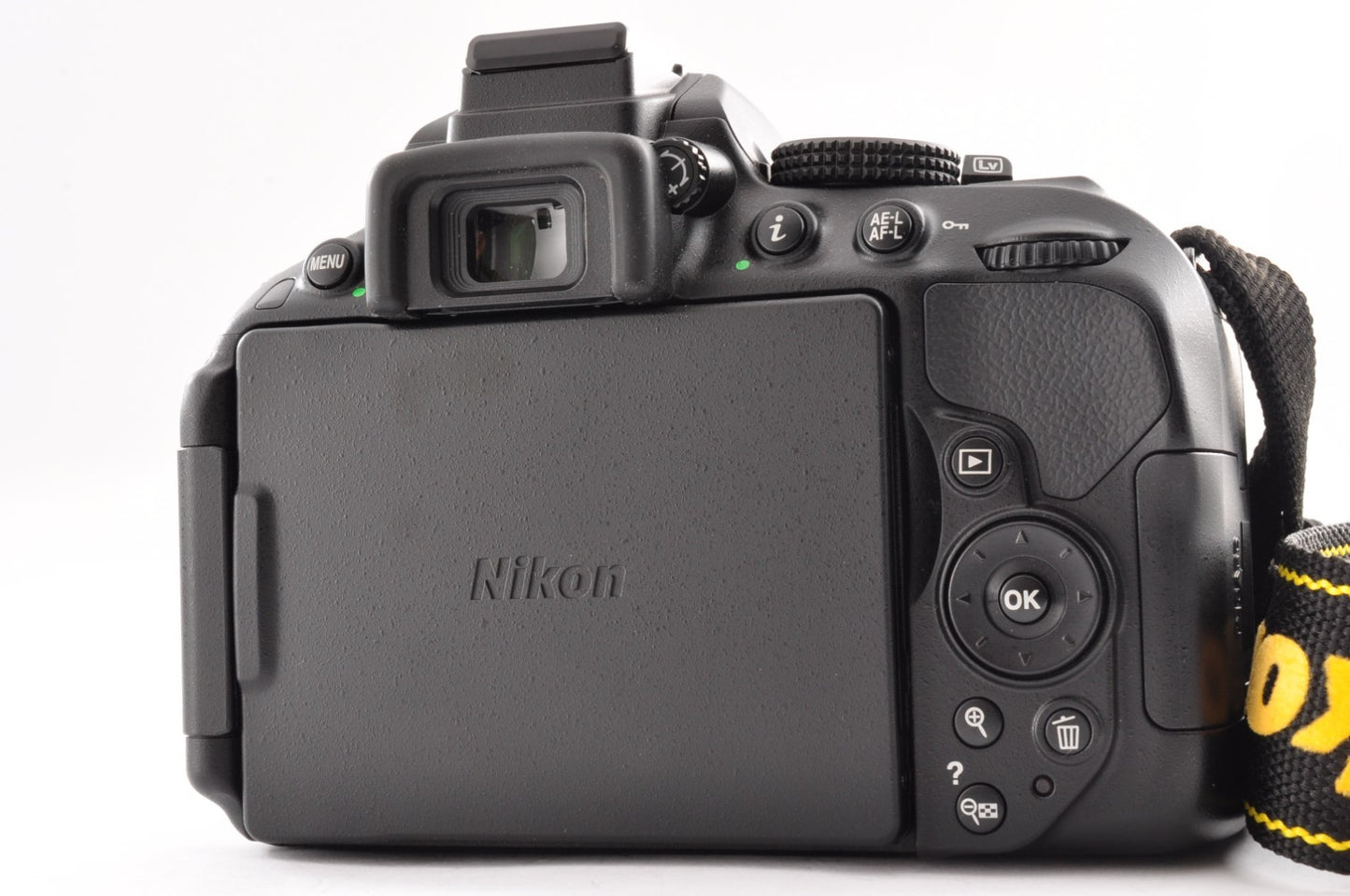 [MINT / 544shots ] Nikon D5300 + AF-P 18-55mm VR Lens Kit Black from Japan _1747