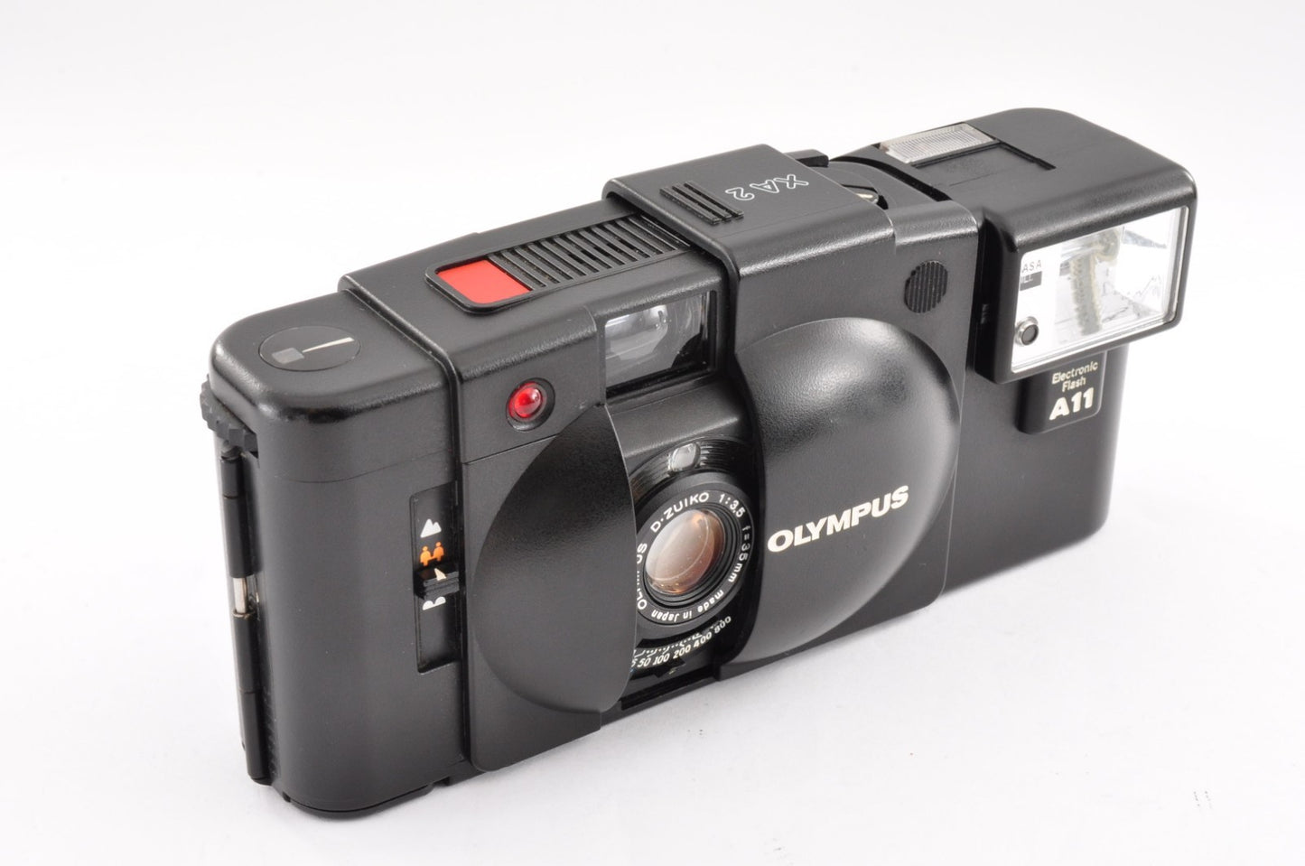 [Near Mint] Olympus XA2 35mm Compact Film Camera w/ A11 Flash from JAPAN _1804
