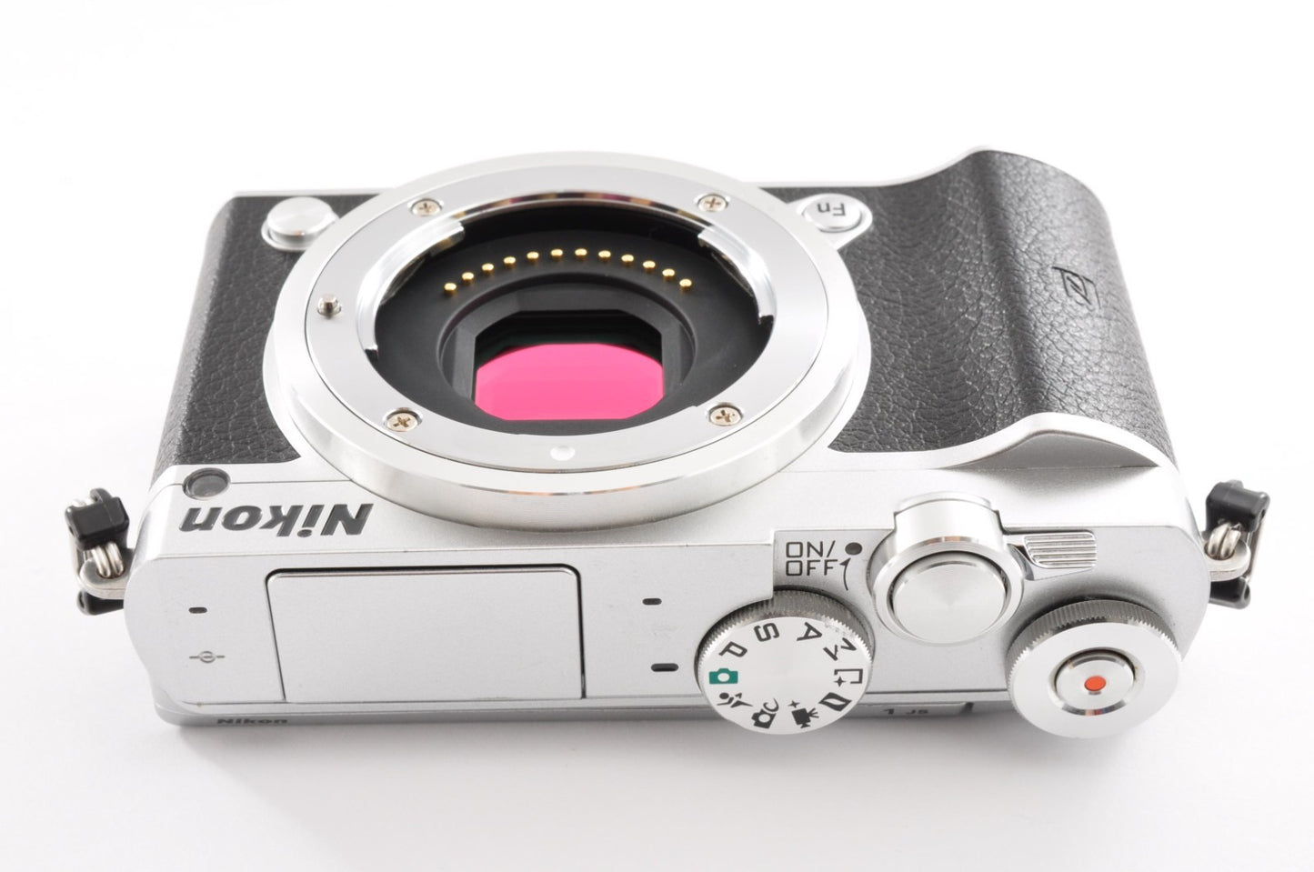Nikon 1 J5 Silver Mirrorless Digital Camera w/ 10-30mm PD-ZOOM Lens Black