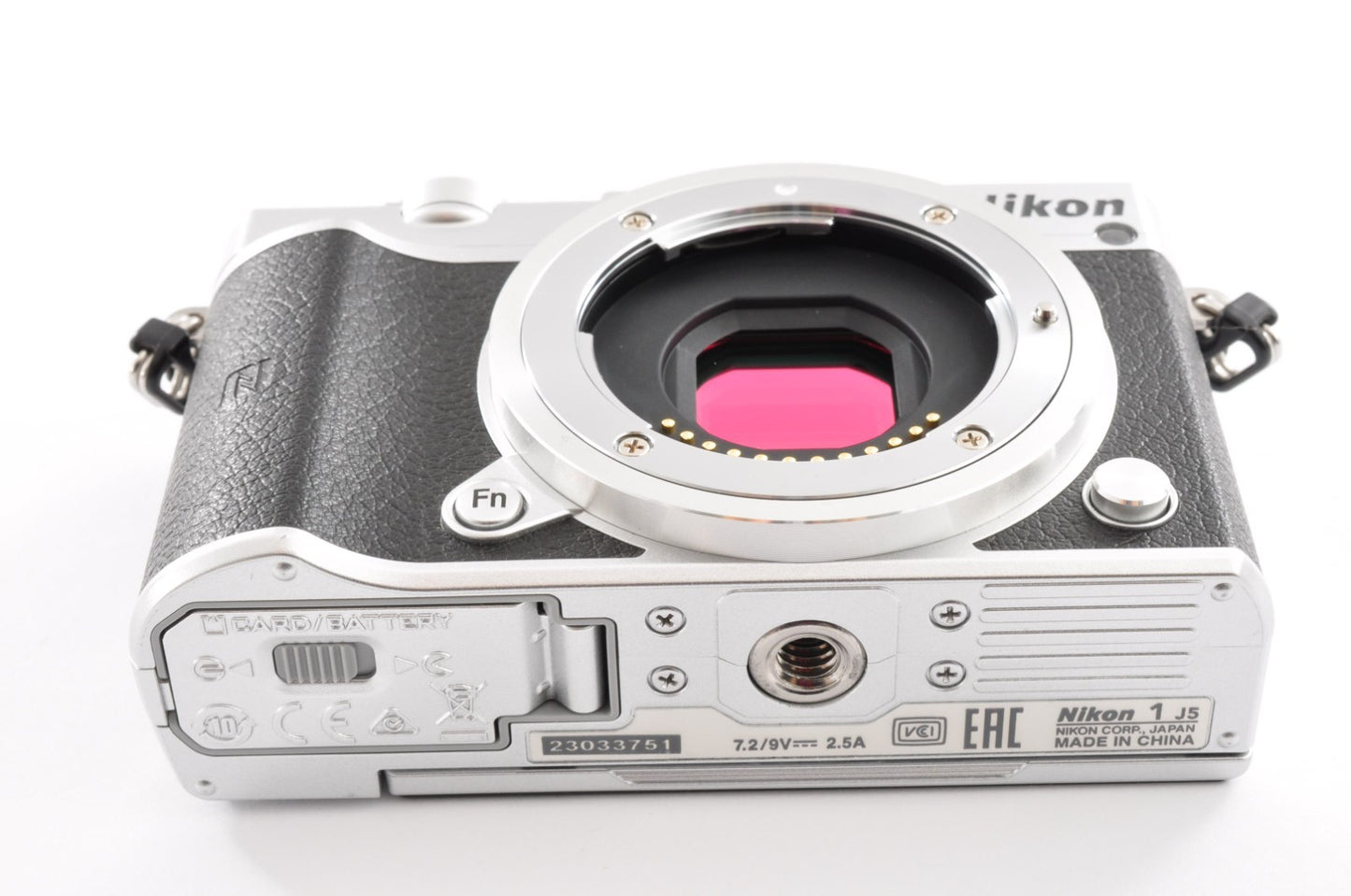 Nikon 1 J5 Silver Mirrorless Digital Camera w/ 10-30mm PD-ZOOM Lens Black