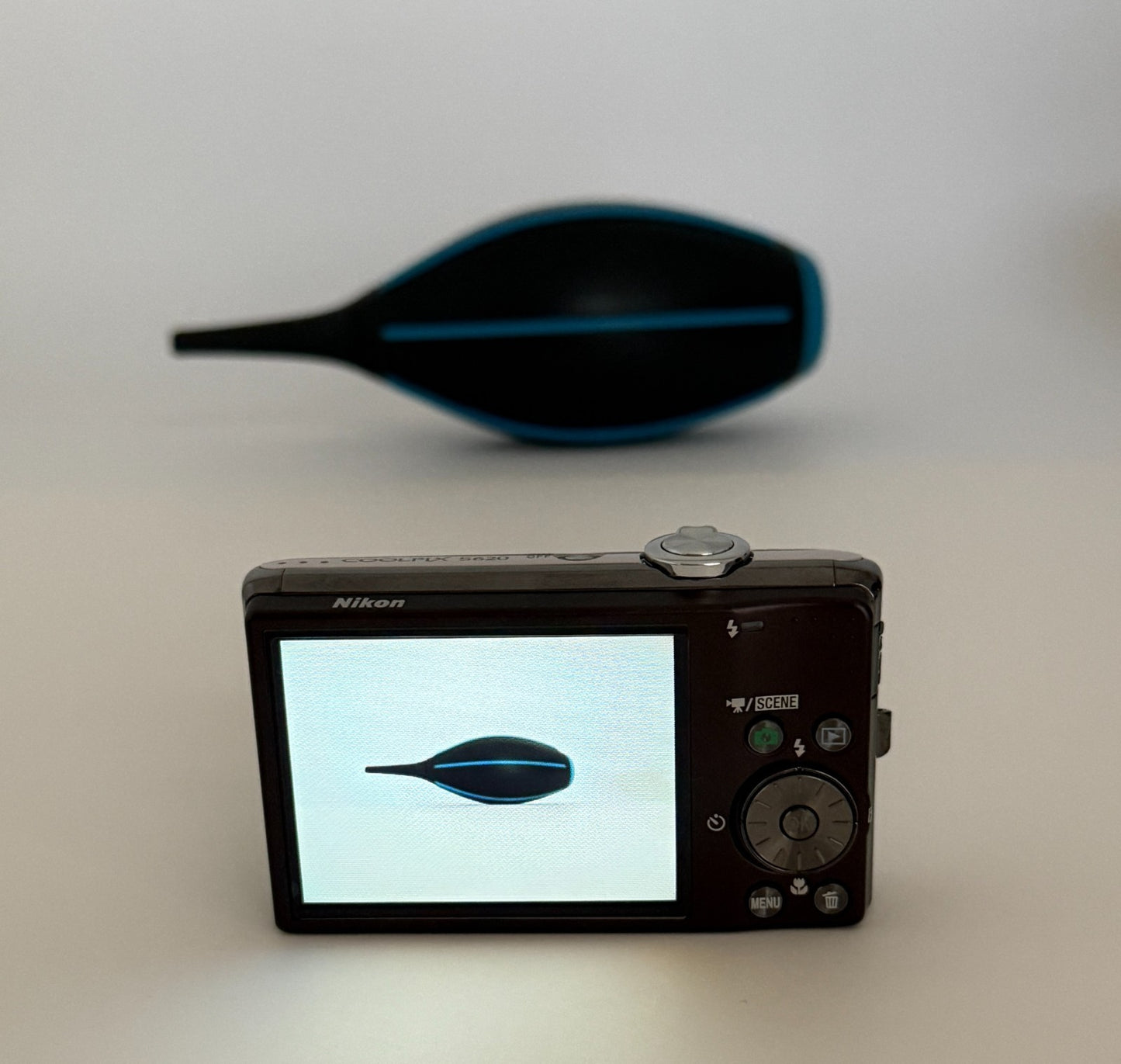 [Near Mint] Nikon Coolpix S620 Y2K Digicam 12.2MP 4X Silver Full Set from JAPAN