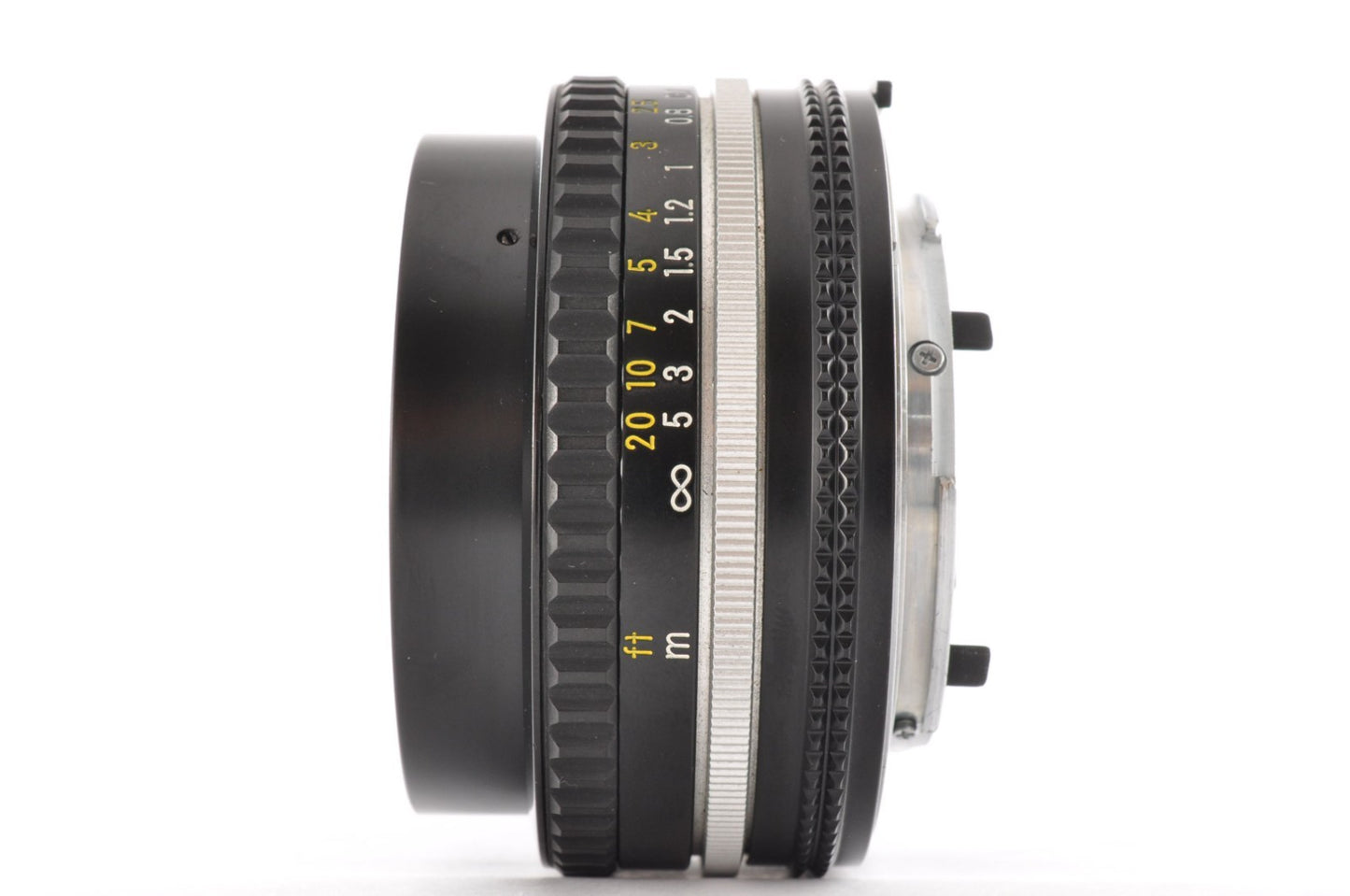 [Near Mint] Nikon Ai-s Nikkor 50mm f1.8 Pancake Prime MF Lens from JAPAN _1718