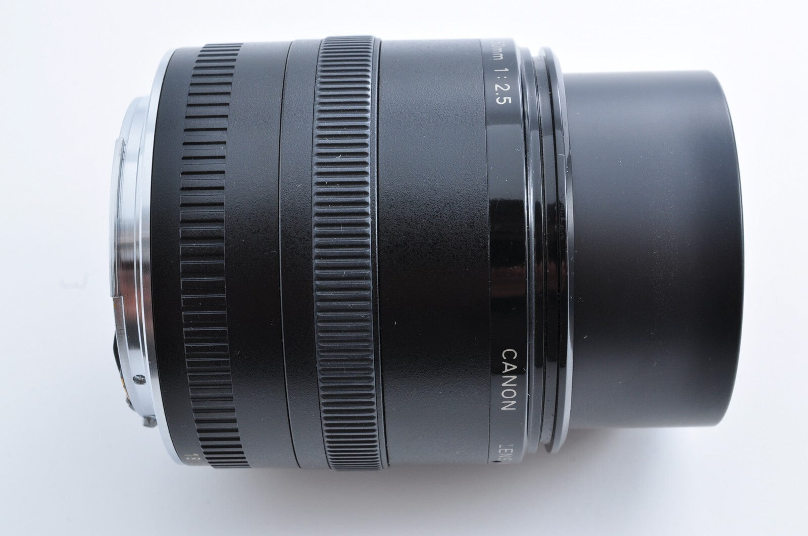 ★極美品★ EF 50mm f/2.5 Compact Macro #642P Amazon.com : Canon EF 50mm f/2.5 Compact Macro Lens for SLR DSLR