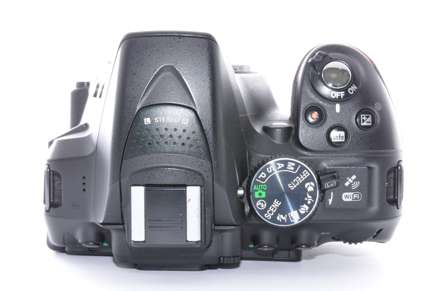 [US Stock] Nikon D5300 24.2 MP DSLR Camera AF-S DX 18-55mm G VR II [2008 shots]