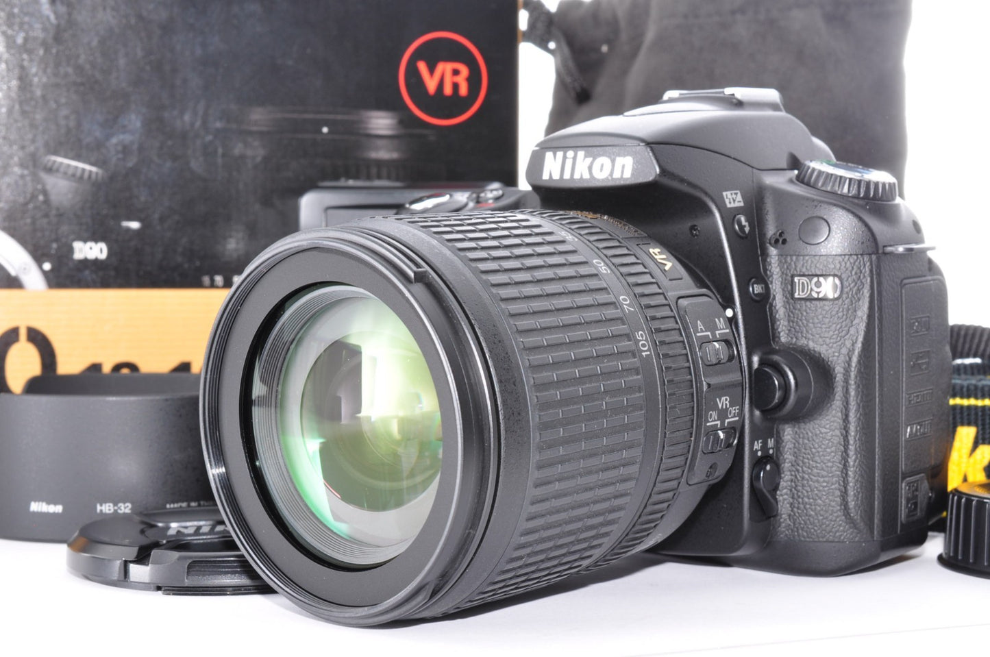 [Mint / 12K Shot] Nikon D90 12.3 MP DSLR Camera & AF-S DX 18-105 G VR Lens w/BOX