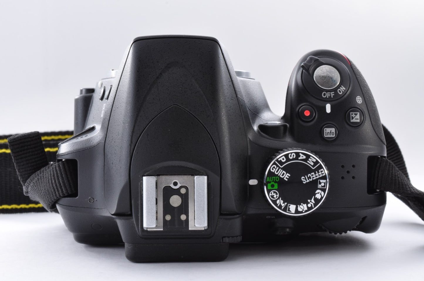 [US Stock  / 145 Shot ] Nikon D3300 Digital SLR DSLR Camera Body [ Mint ] _1495