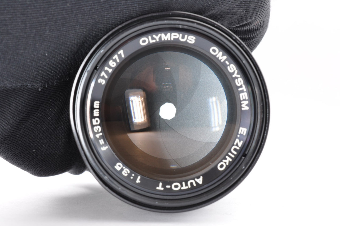 [Near Mint] OLYMPUS OM-2 Black SLR Film Camera 135mm F3.5 Lens JAPAN