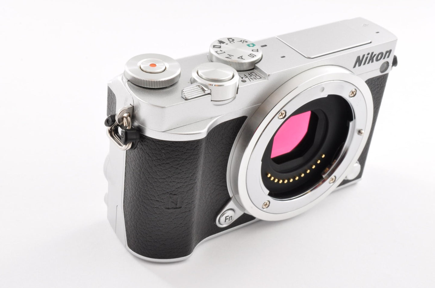 Nikon 1 J5 Silver Mirrorless Digital Camera w/ 10-30mm PD-ZOOM Lens Black